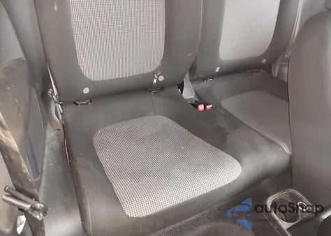 2018 Volkswagen Beetle 2.0T Coast/2.0T S z USA, uszkodzony, nr VIN 3VWFD7AT8JM721520